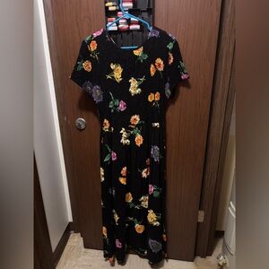 Impressions of California Black Floral Maxi Dress | Size Large